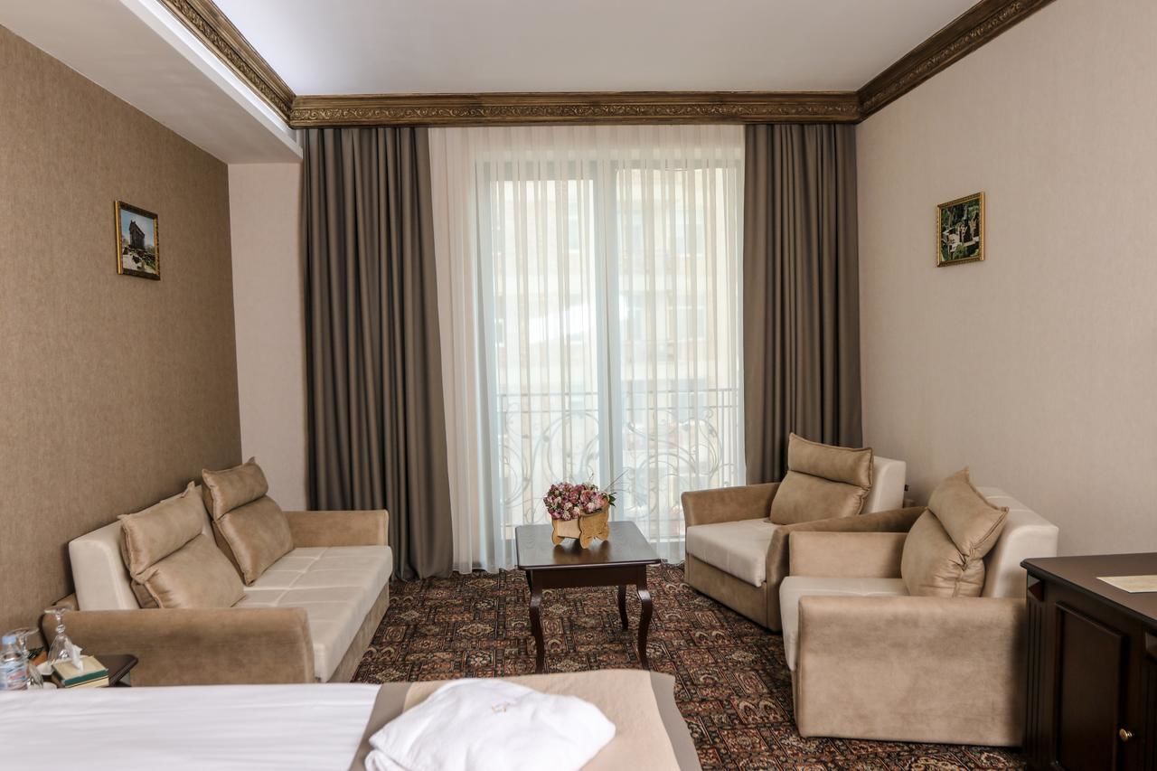 Отель Konyak Hotel Ереван-9